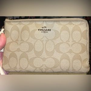 COACH Wristlet Double Zipper